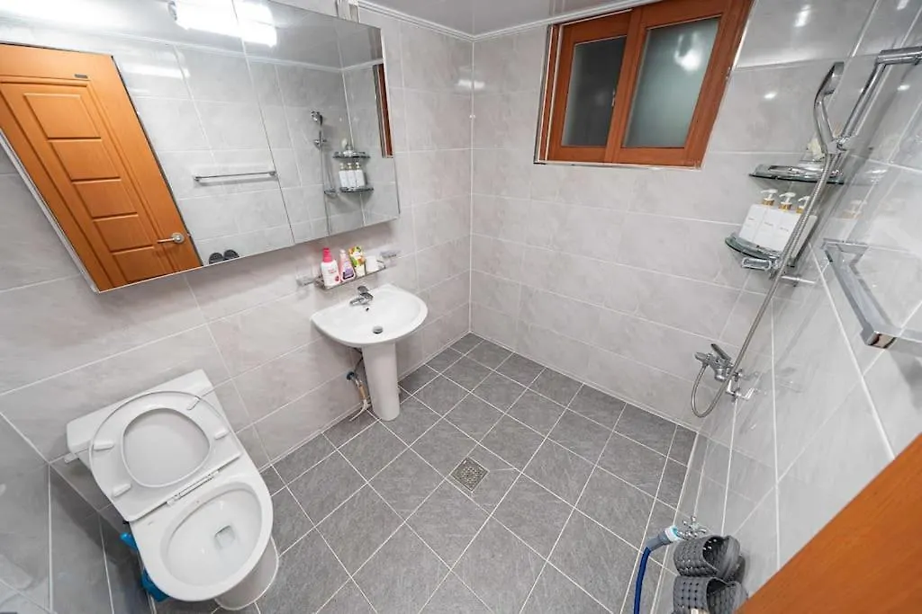 Max 14 - Game 4Bdr 2Toilet Dryer Villa Seoul South Korea